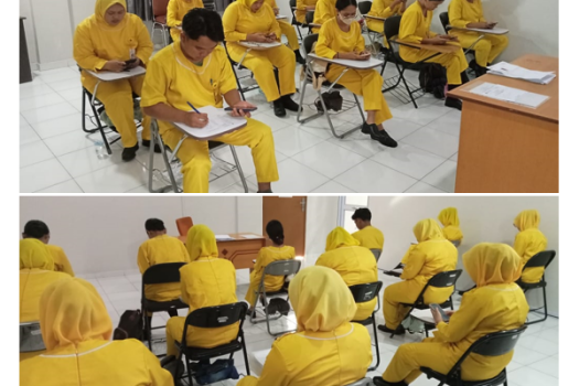 PELAKSANAAN UJIAN AKHIR SEMESTER MAHASISWA UNIVERSITAS AWAL BROS